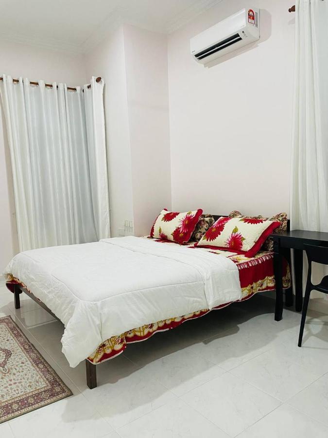 Adda Guest House Kota Bharu Exteriör bild