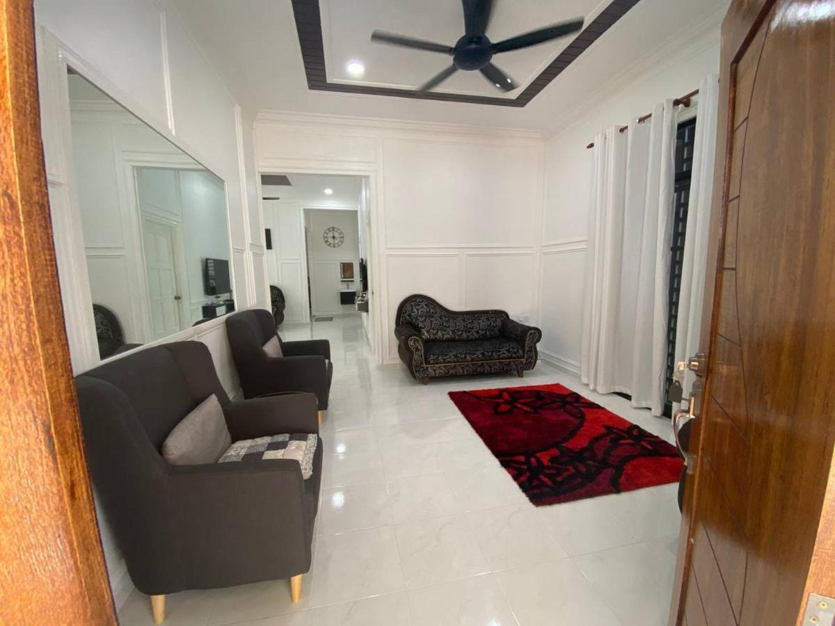 Adda Guest House Kota Bharu Exteriör bild